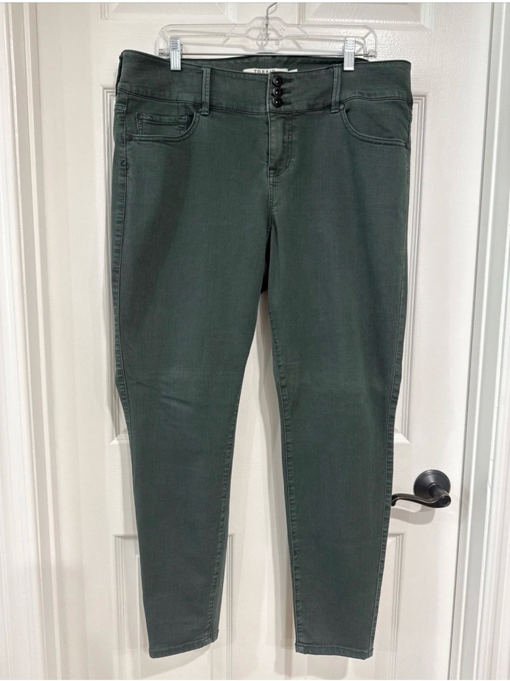Torrid Denim Jegging Pant Women's Size 18R Green